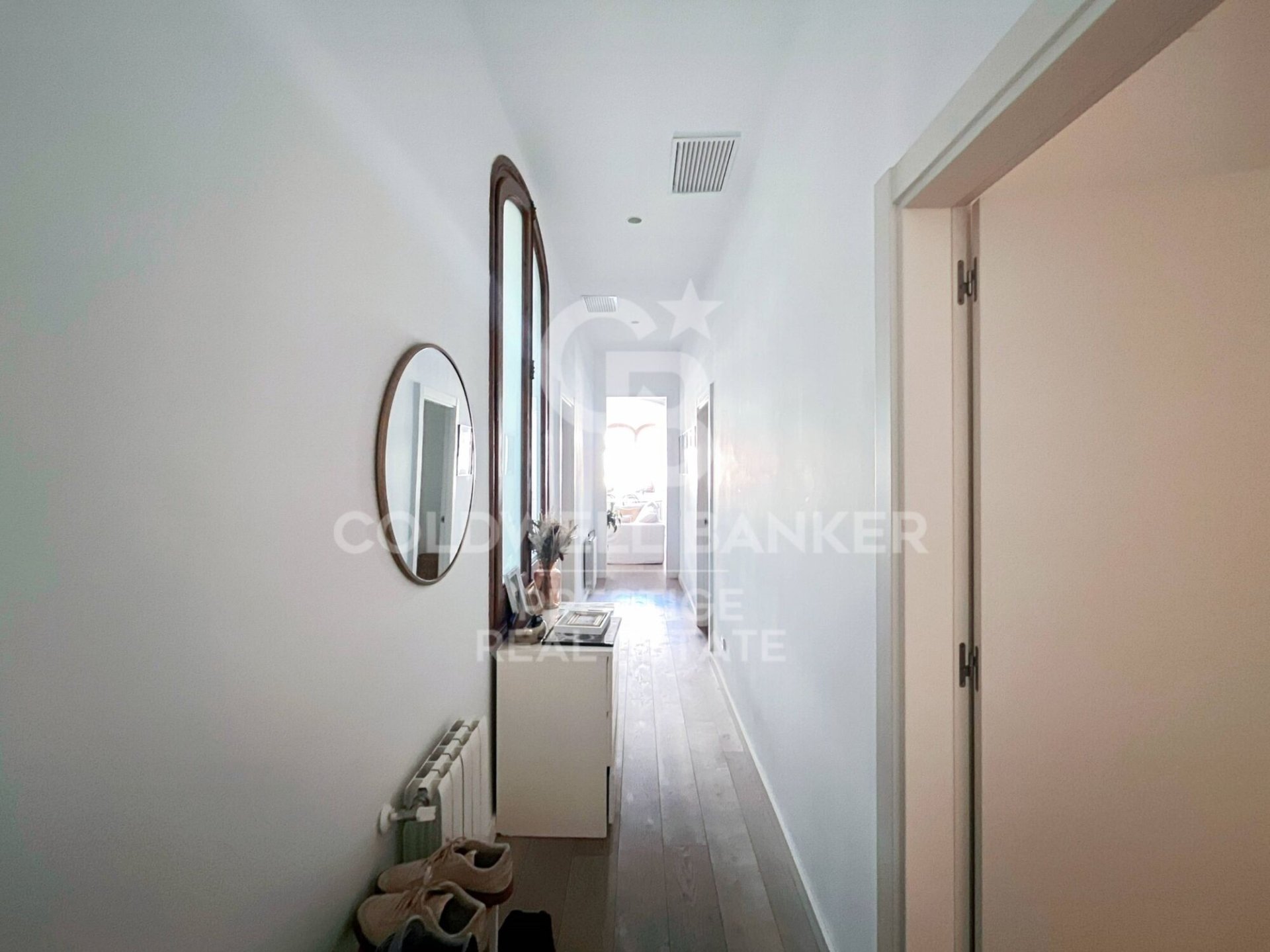 Apartamento en Barcelona, España 2 dormitorios, 112 m2 No. 160231