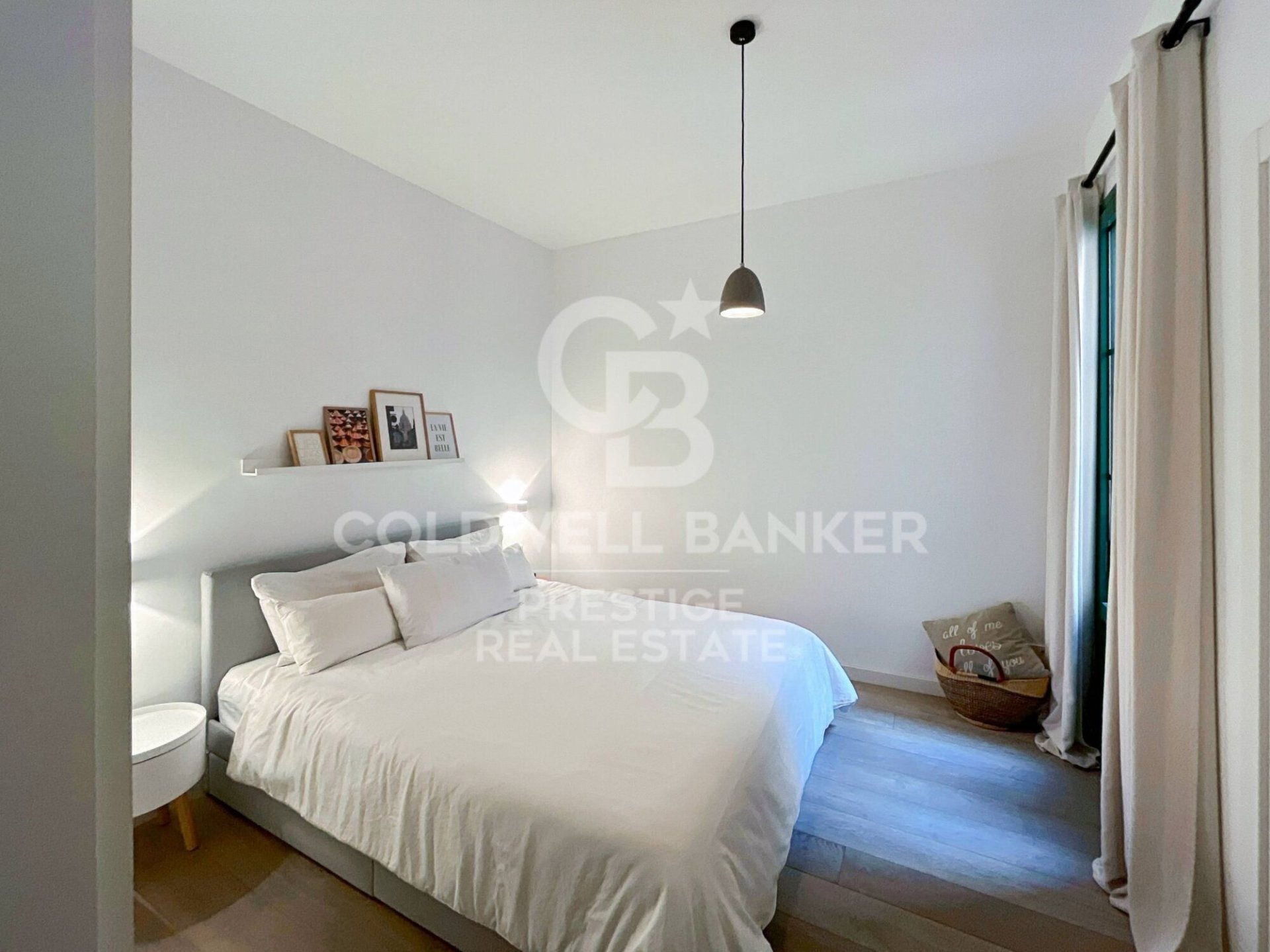 Apartamento en Barcelona, España 2 dormitorios, 112 m2 No. 160231