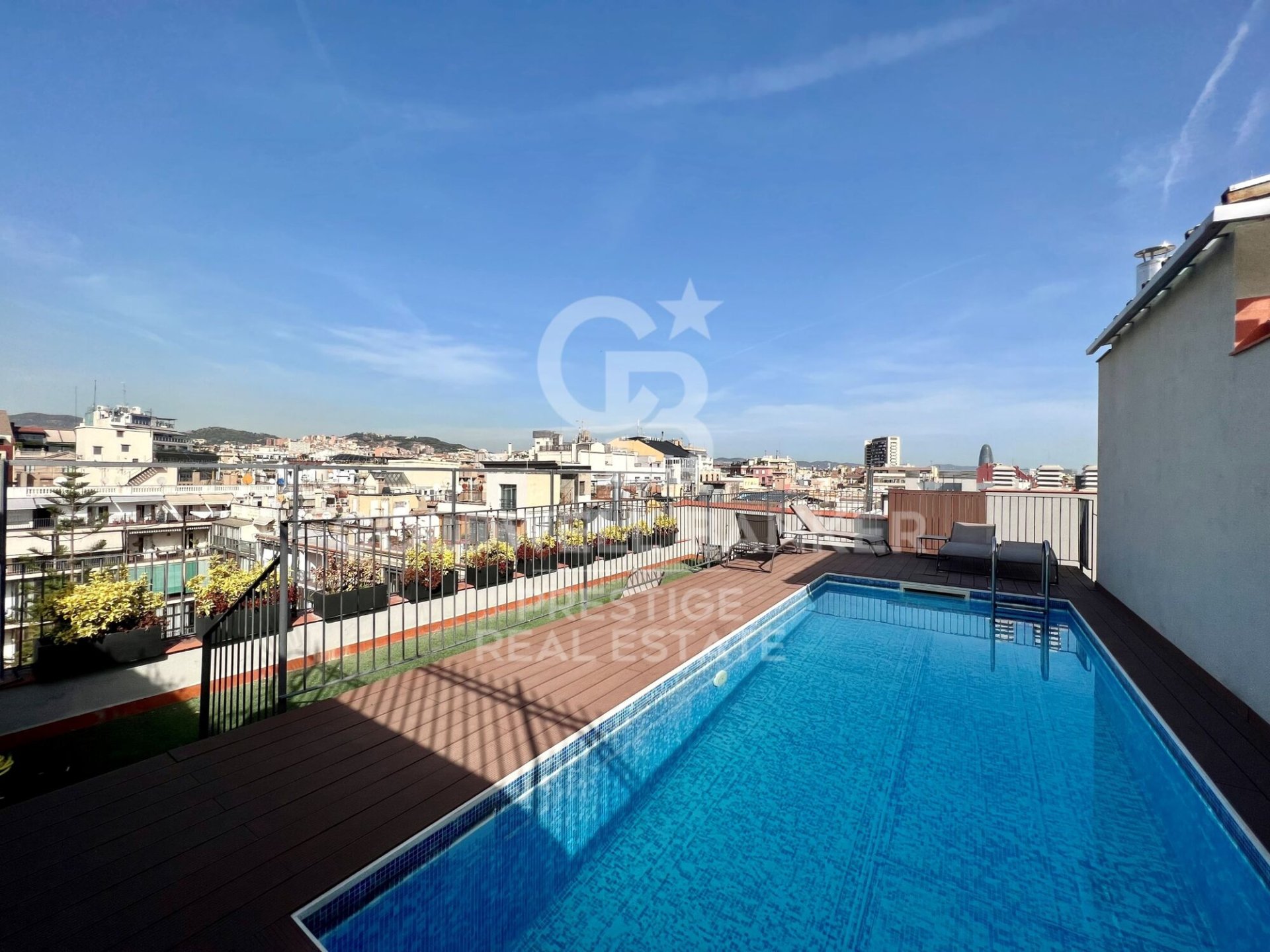 Apartamento en Barcelona, España 2 dormitorios, 112 m2 No. 160231