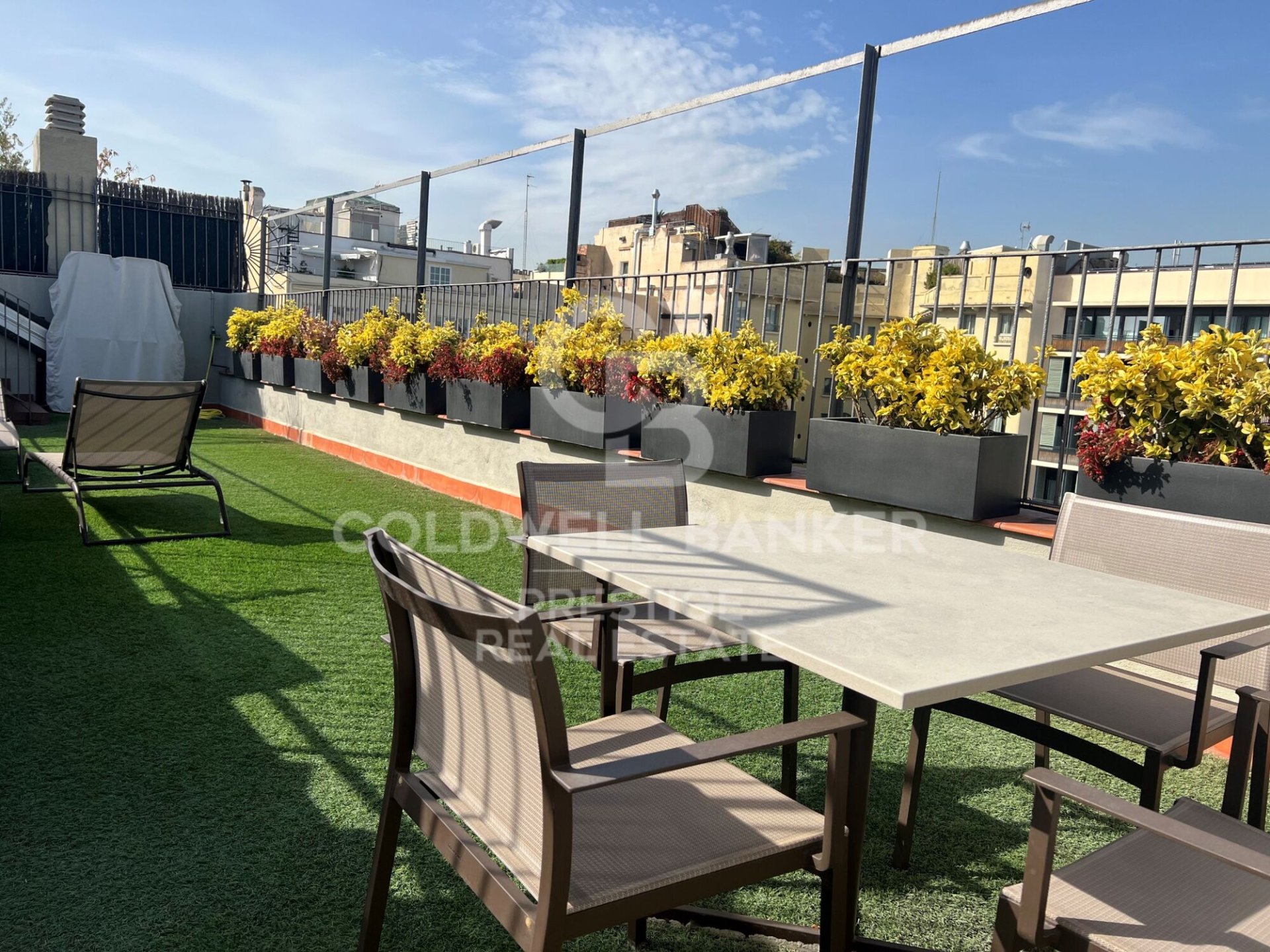 Apartamento en Barcelona, España 2 dormitorios, 112 m2 No. 160231