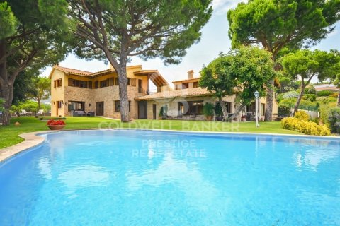 Дом в Сан-Андреу-де-Льяванерес, Барселона, Испания 8 спален, 486м2 №160497