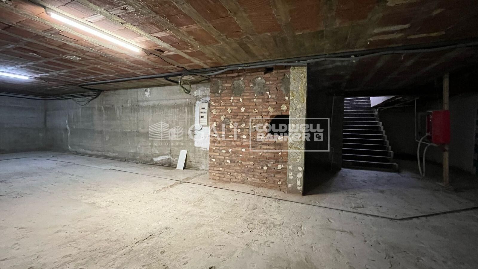 Propiedad comercial en Principado De Andorra (Ninguna Poblacion Tiene C.P.), Lérida, España 355 m2 No. 160496
