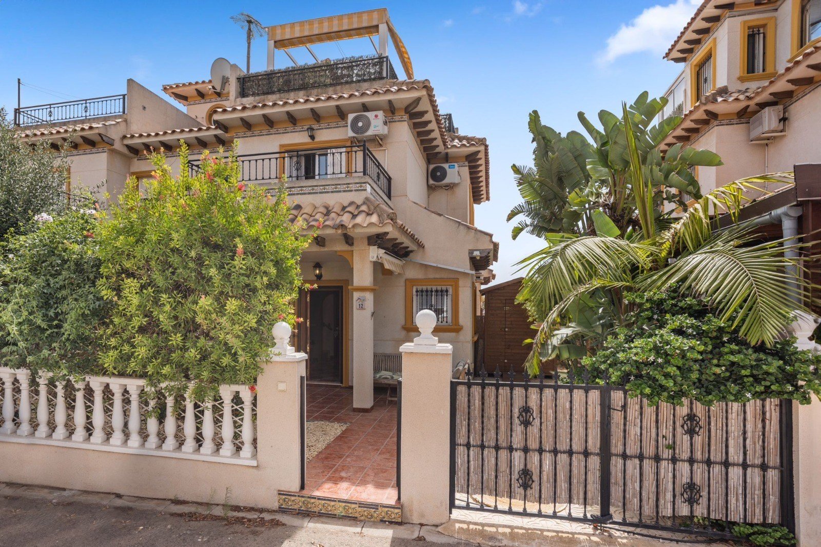 Villa a La Regia, Alicante, Spagna 2 camere da letto, 75 mq. N° 189478