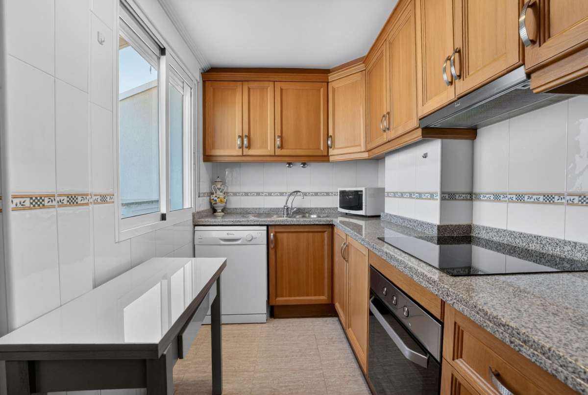 Appartamento a Torrevieja, Alicante, Spagna 3 camere da letto, 92 mq. N° 189474