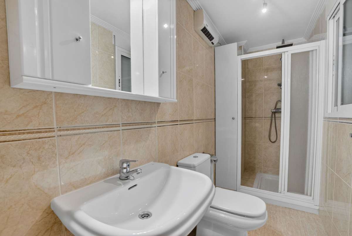Appartamento a Torrevieja, Alicante, Spagna 3 camere da letto, 92 mq. N° 189474