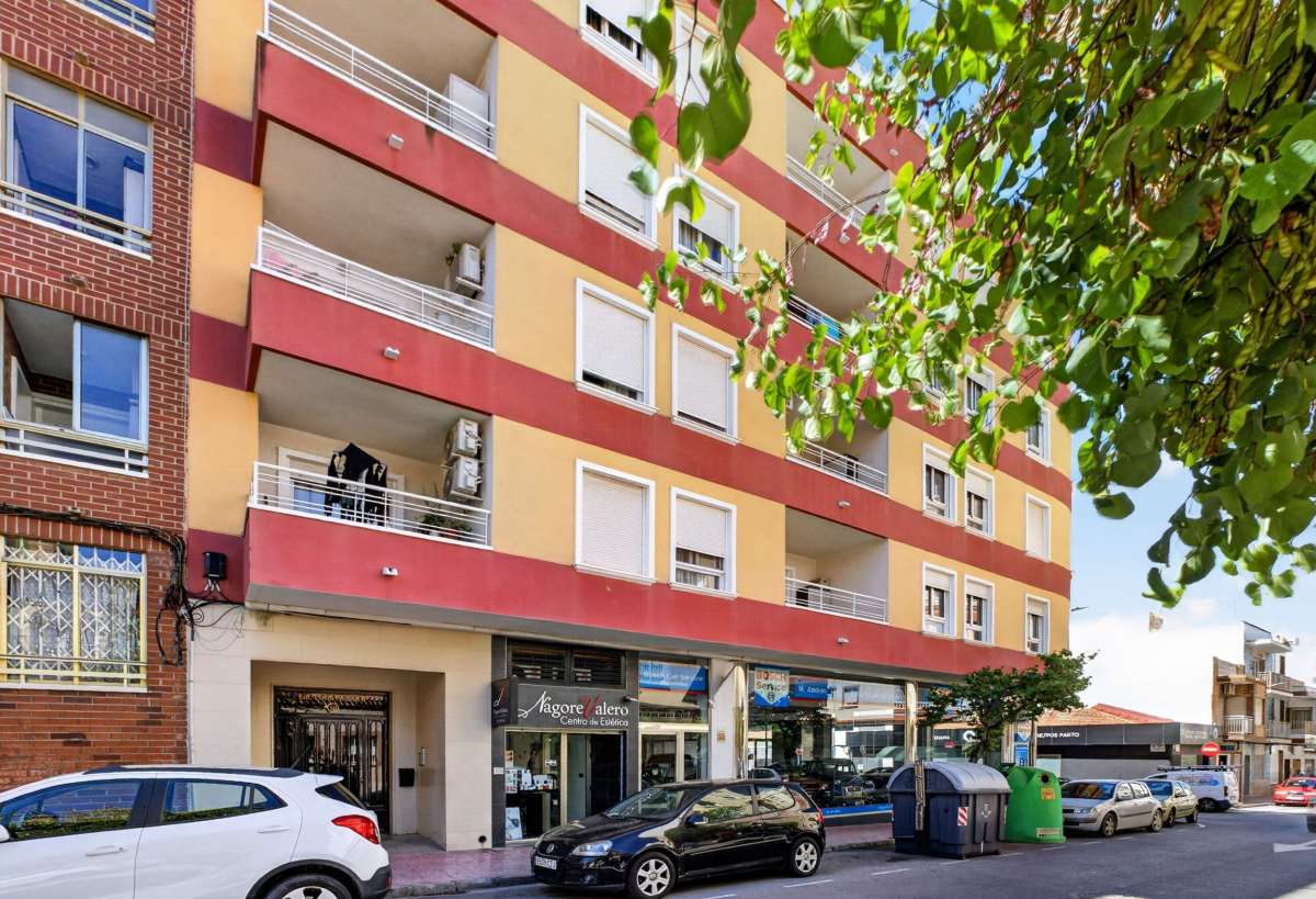 Appartamento a Torrevieja, Alicante, Spagna 3 camere da letto, 92 mq. N° 189474
