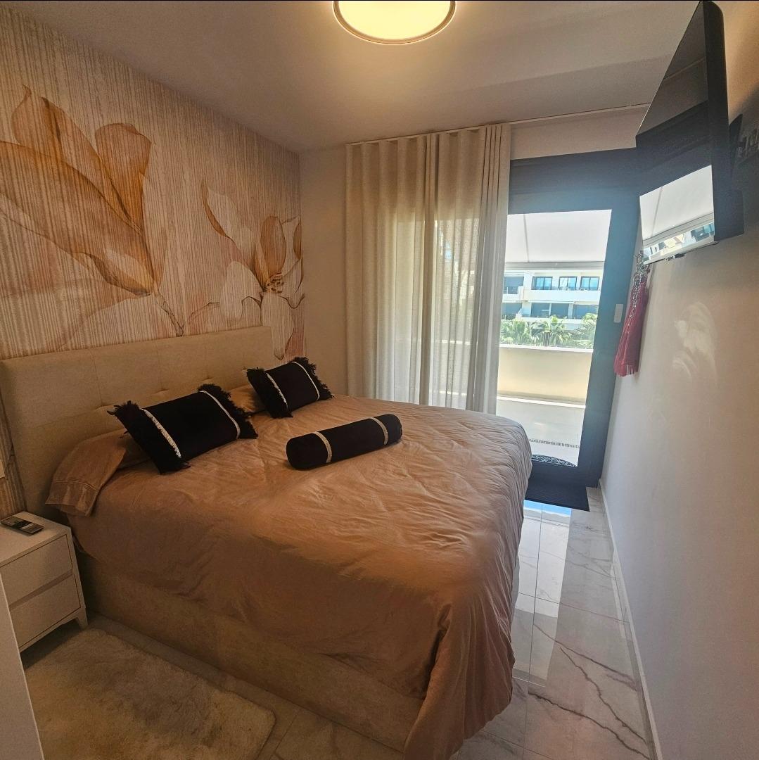 Apartment à La Florida, Alicante, Espagne 4 chambres, 270 m2 No. 189477