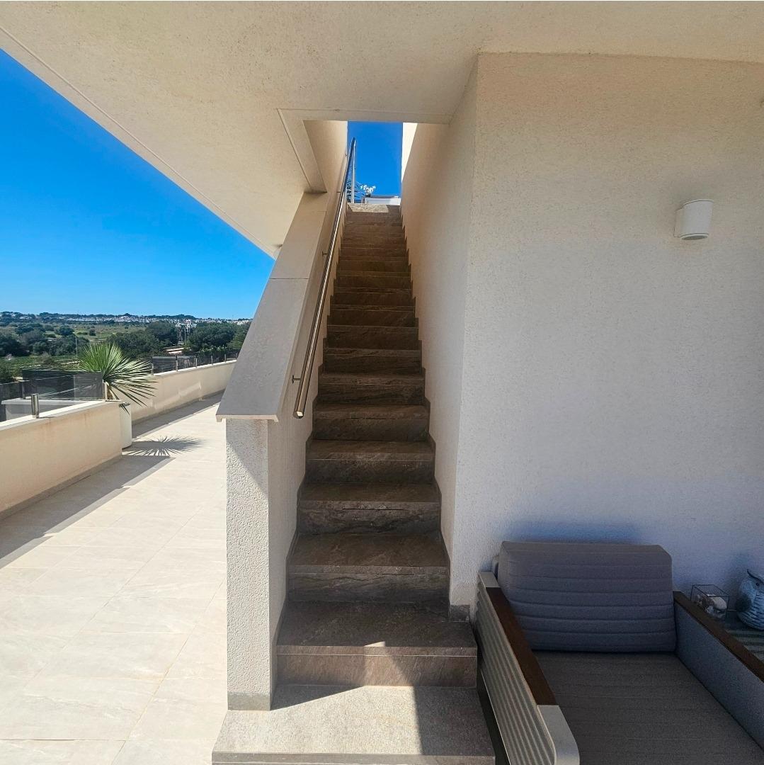 Apartment à La Florida, Alicante, Espagne 4 chambres, 270 m2 No. 189477