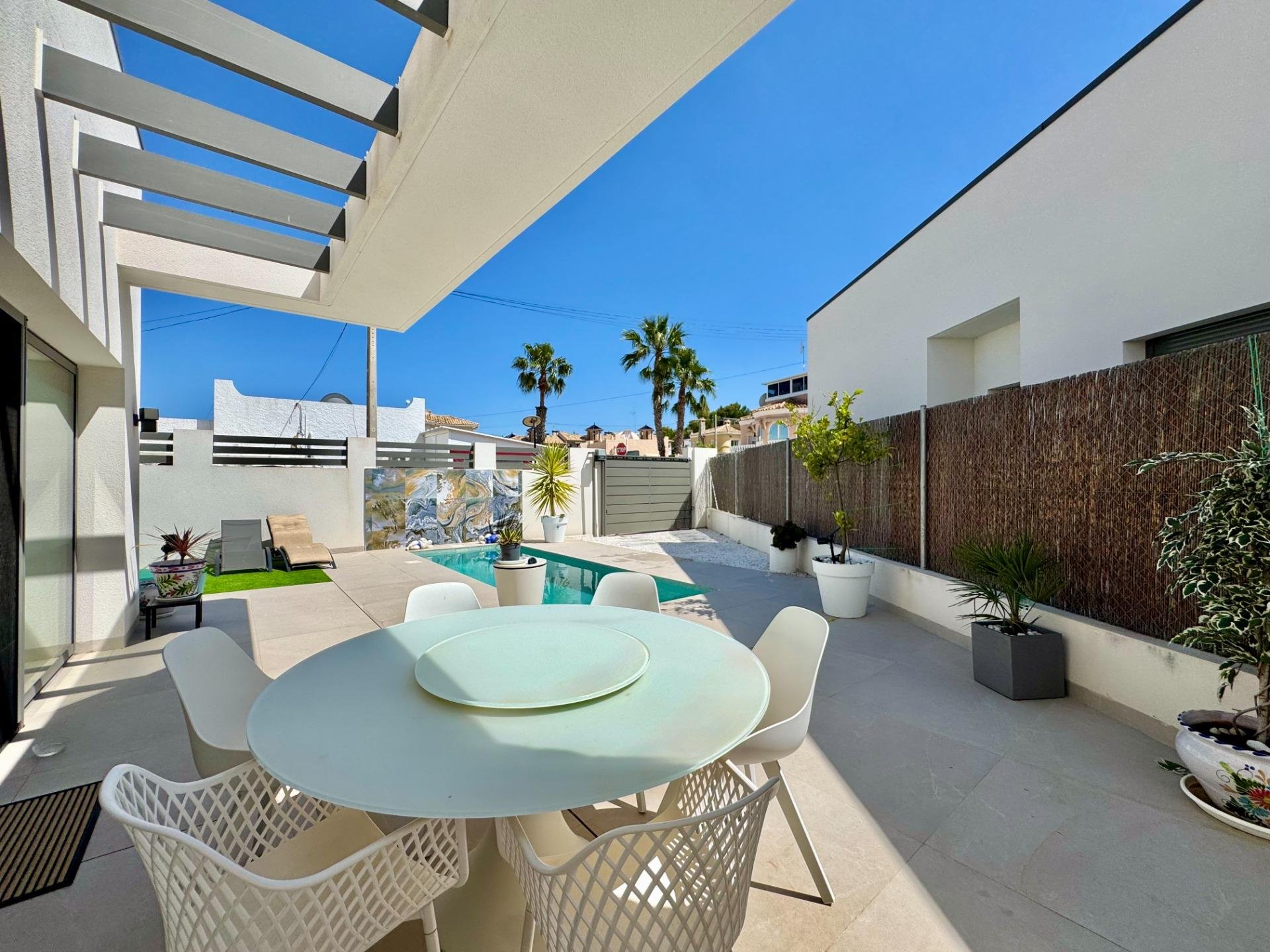 Villa en San Miguel de Salinas, Alicante, España 3 dormitorios, 90 m2 No. 189476