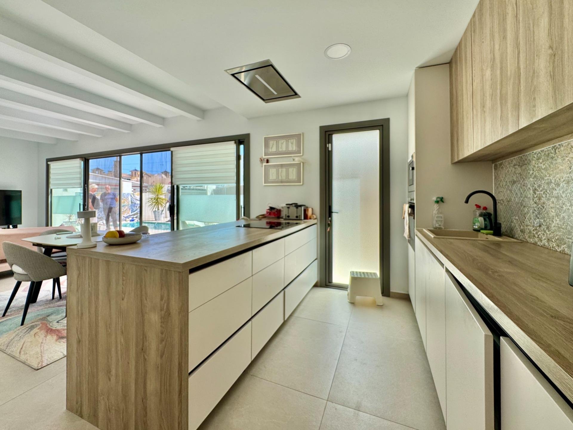 Villa en San Miguel de Salinas, Alicante, España 3 dormitorios, 90 m2 No. 189476