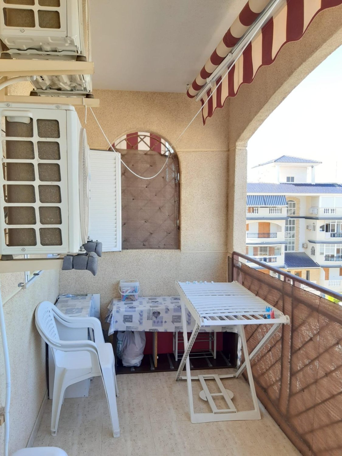 Appartamento a La Siesta, Alicante, Spagna 1 camera da letto, 50 mq. N° 179325