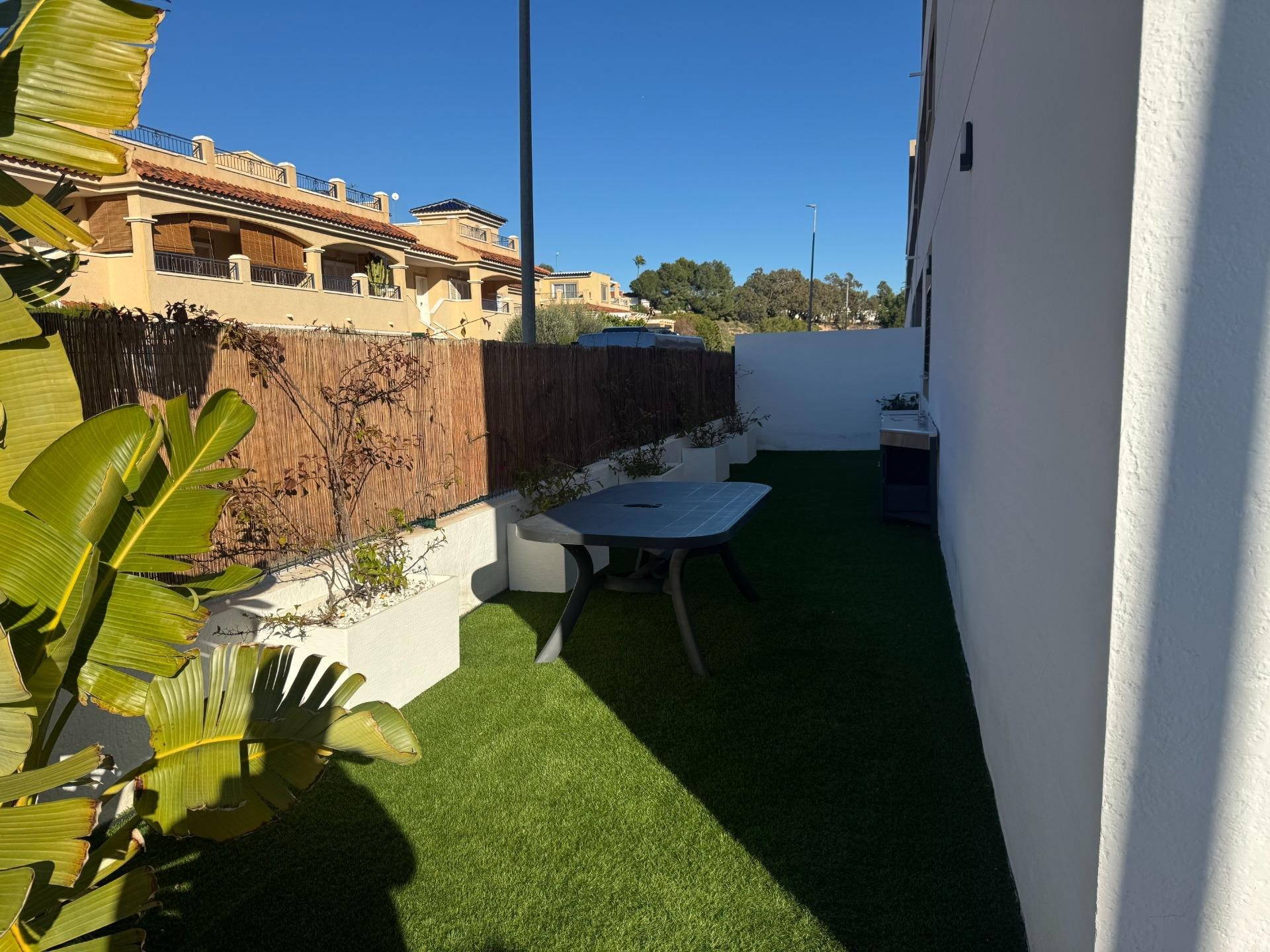 Dzīvoklis Pilar de la Horadada, Alicante, Spānijā 2 istabas, 65 m2 Nr. 149866