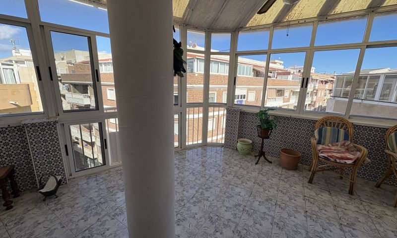 Apartamento en Torrevieja, Alicante, España 3 dormitorios, 88 m2 No. 149865