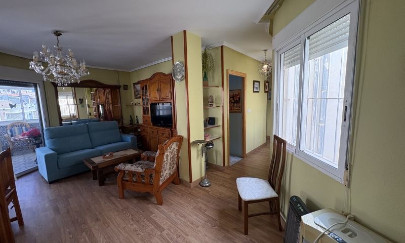 Apartamento en Torrevieja, Alicante, España 3 dormitorios, 88 m2 No. 149865