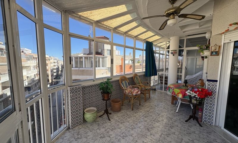 Apartamento en Torrevieja, Alicante, España 3 dormitorios, 88 m2 No. 149865