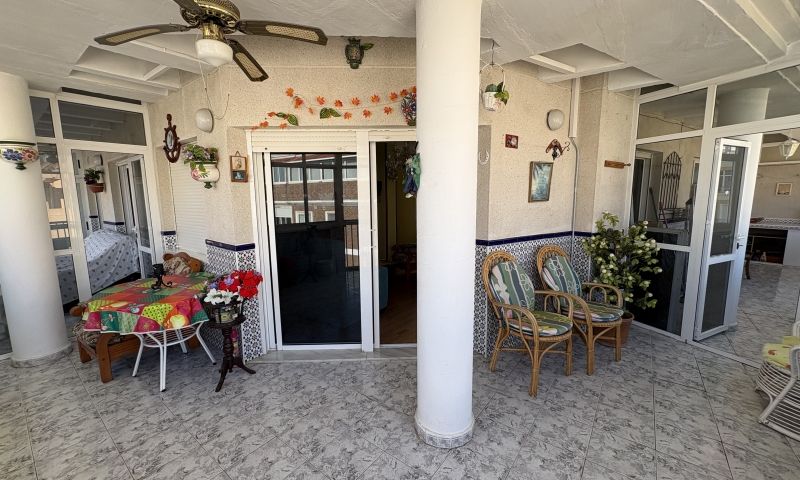 Apartamento en Torrevieja, Alicante, España 3 dormitorios, 88 m2 No. 149865