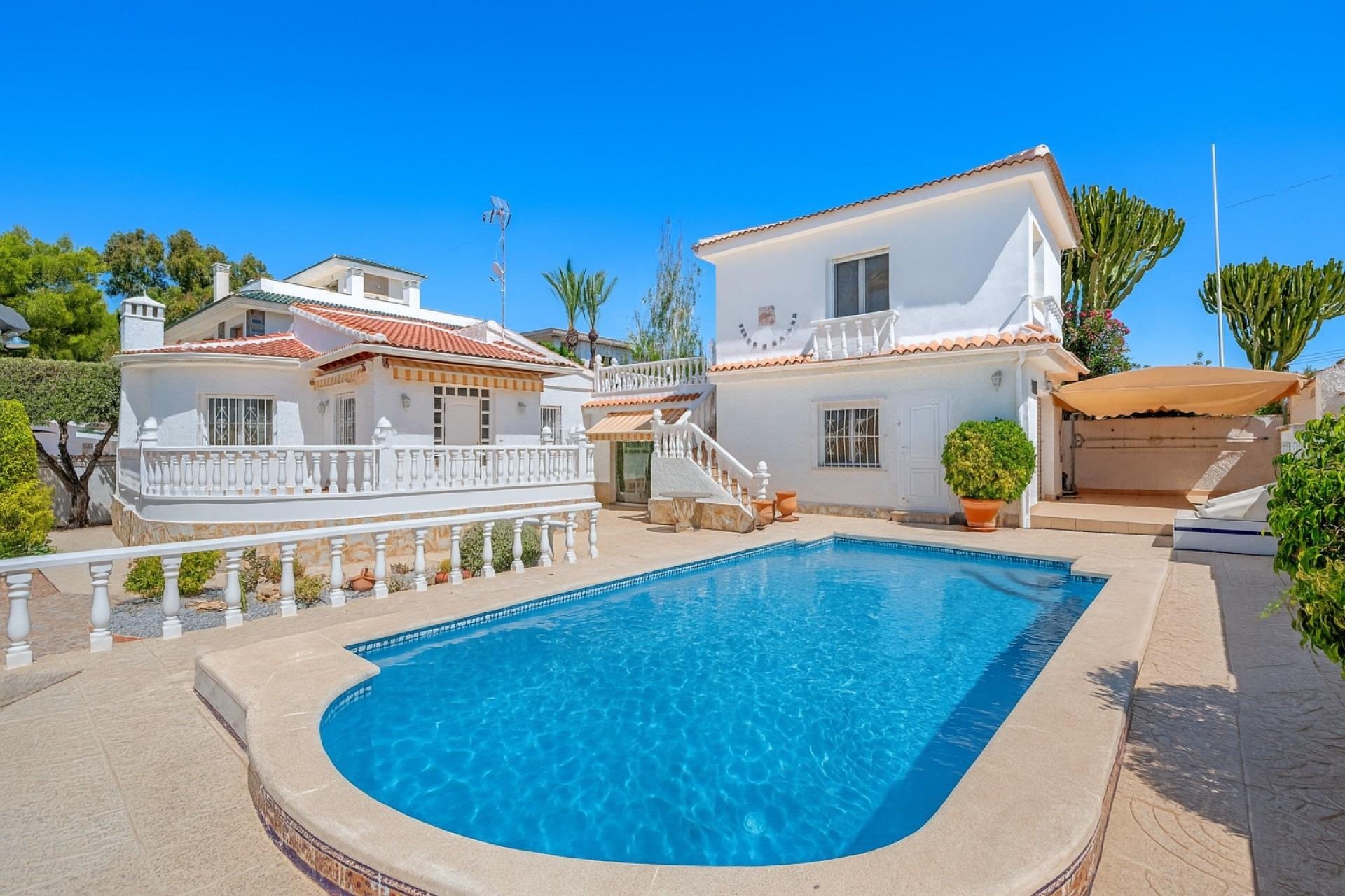 Villa i Rojales, Alicante, Spanien 3 sovrum, 138 kvm. Nr. 148392