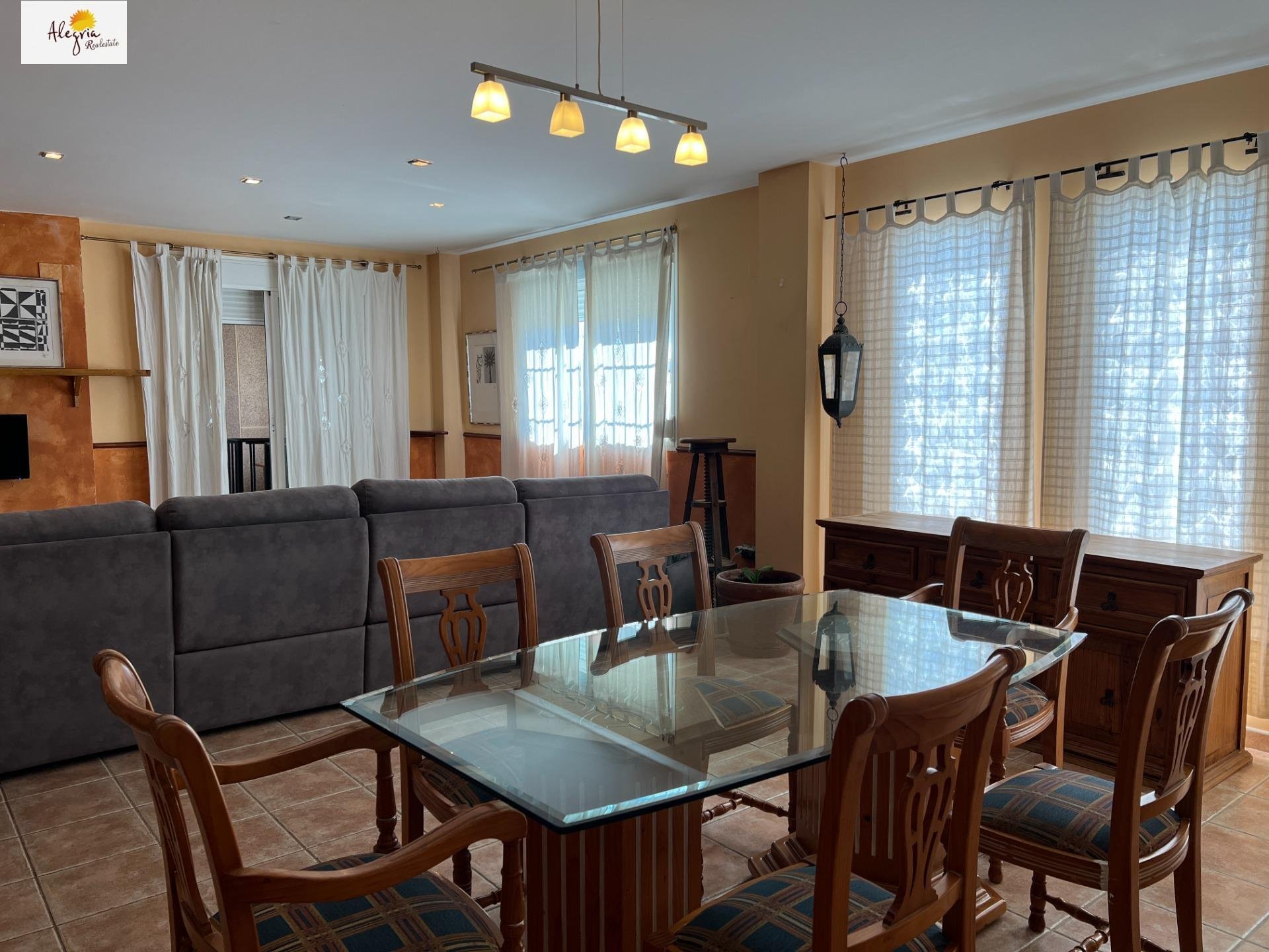 Dzīvoklis Godelleta, Valencia, Spānijā 170 m2 Nr. 168726
