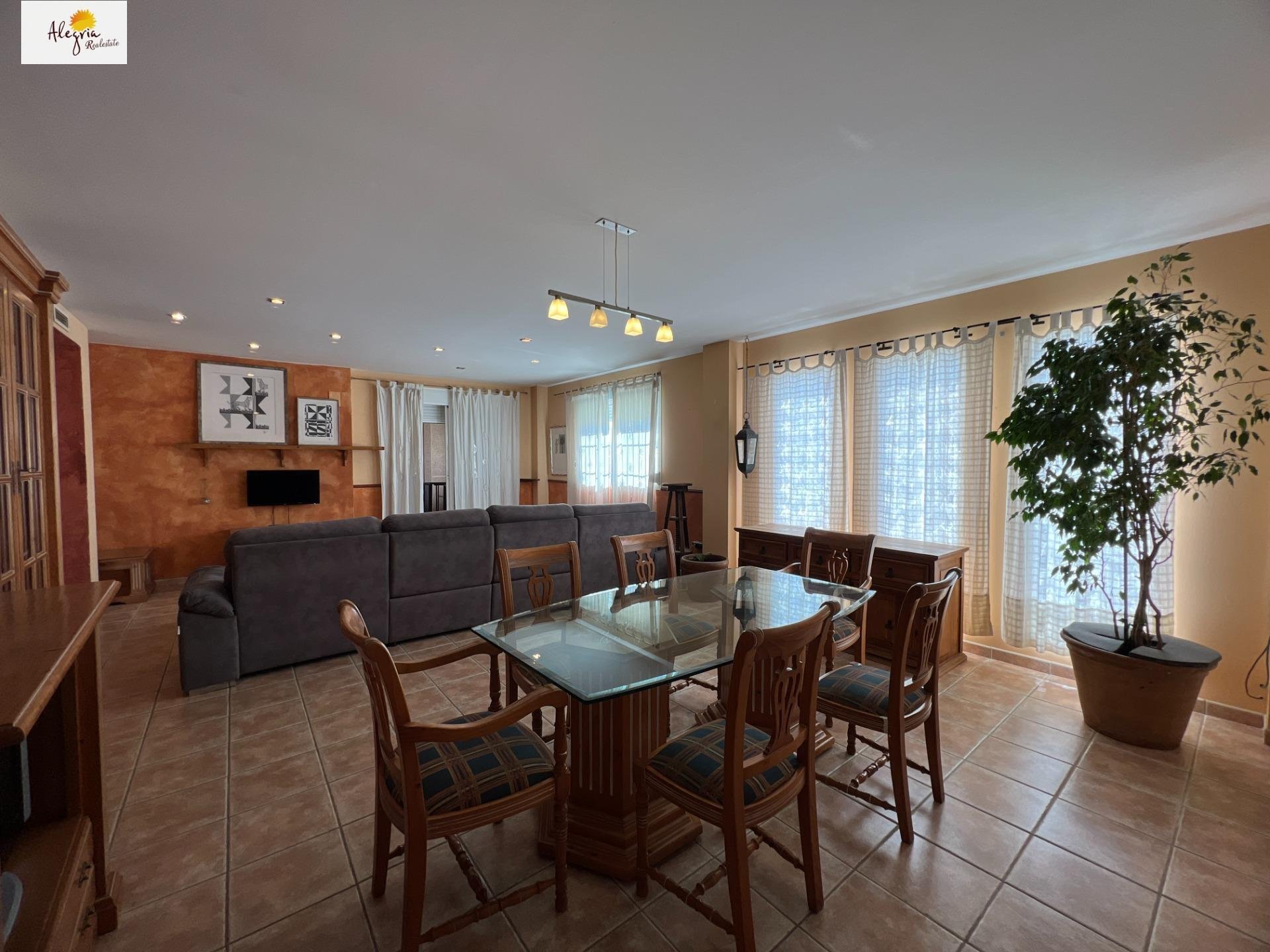 Dzīvoklis Godelleta, Valencia, Spānijā 170 m2 Nr. 168726
