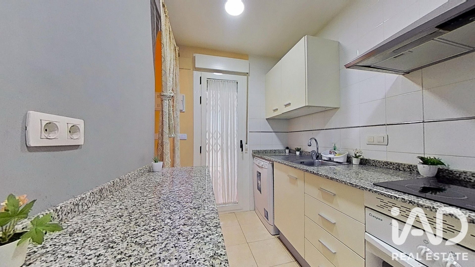 Dom w Oropesa del Mar, Castellon, Hiszpania 2 sypialnie, 85 mkw. nr 196510