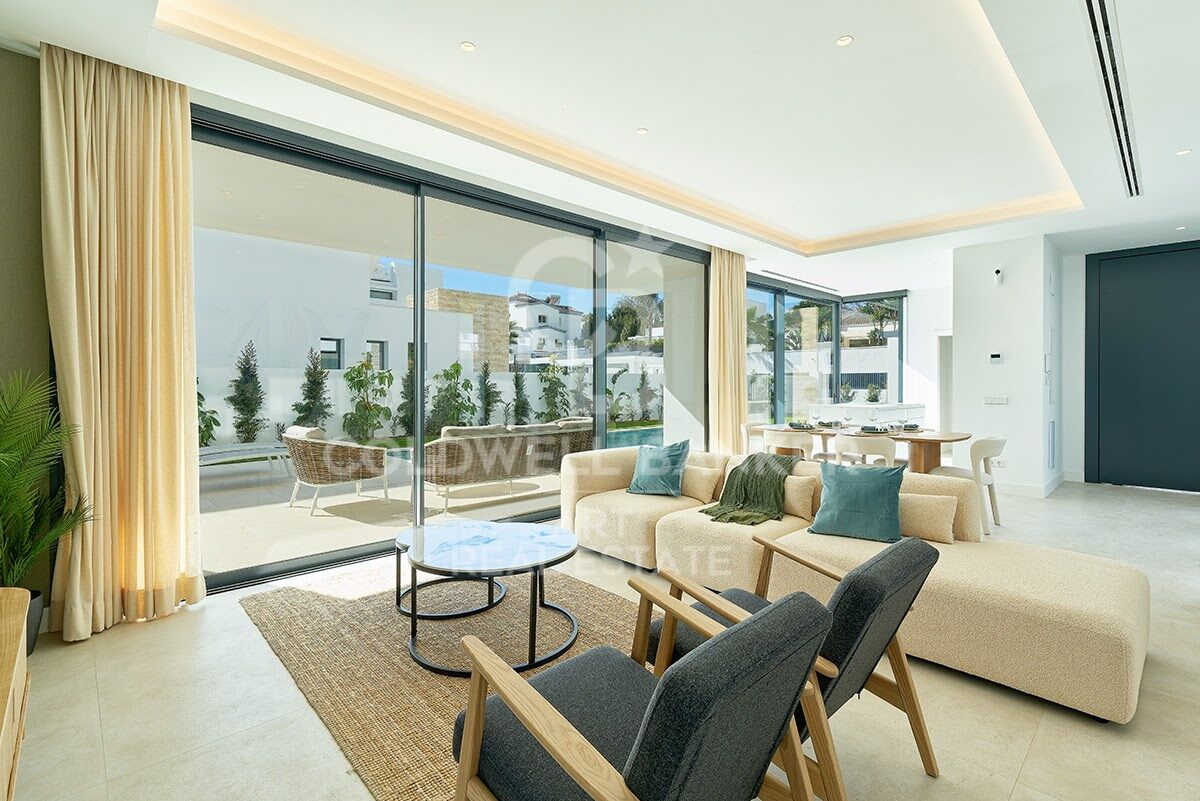 Villa Estepona, Malaga, Spānijā 6 istabas, 418 m2 Nr. 156671