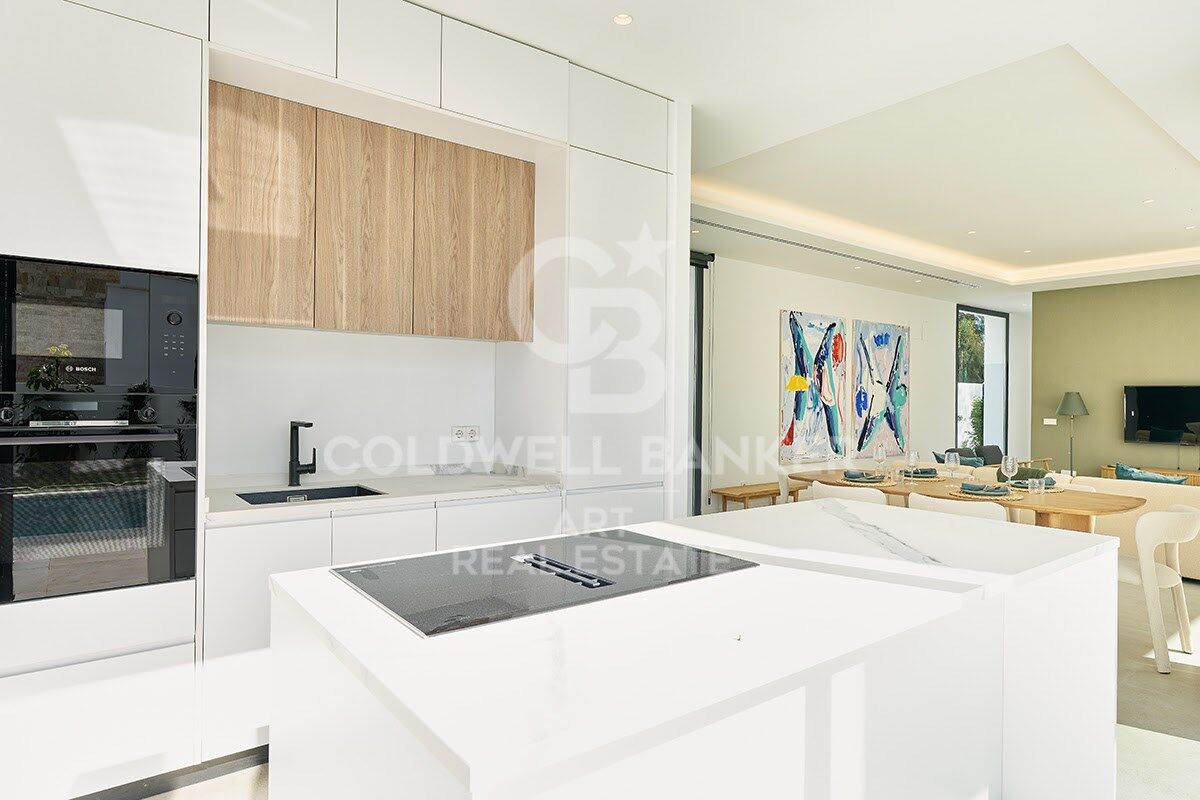 Villa Estepona, Malaga, Spānijā 6 istabas, 418 m2 Nr. 156671