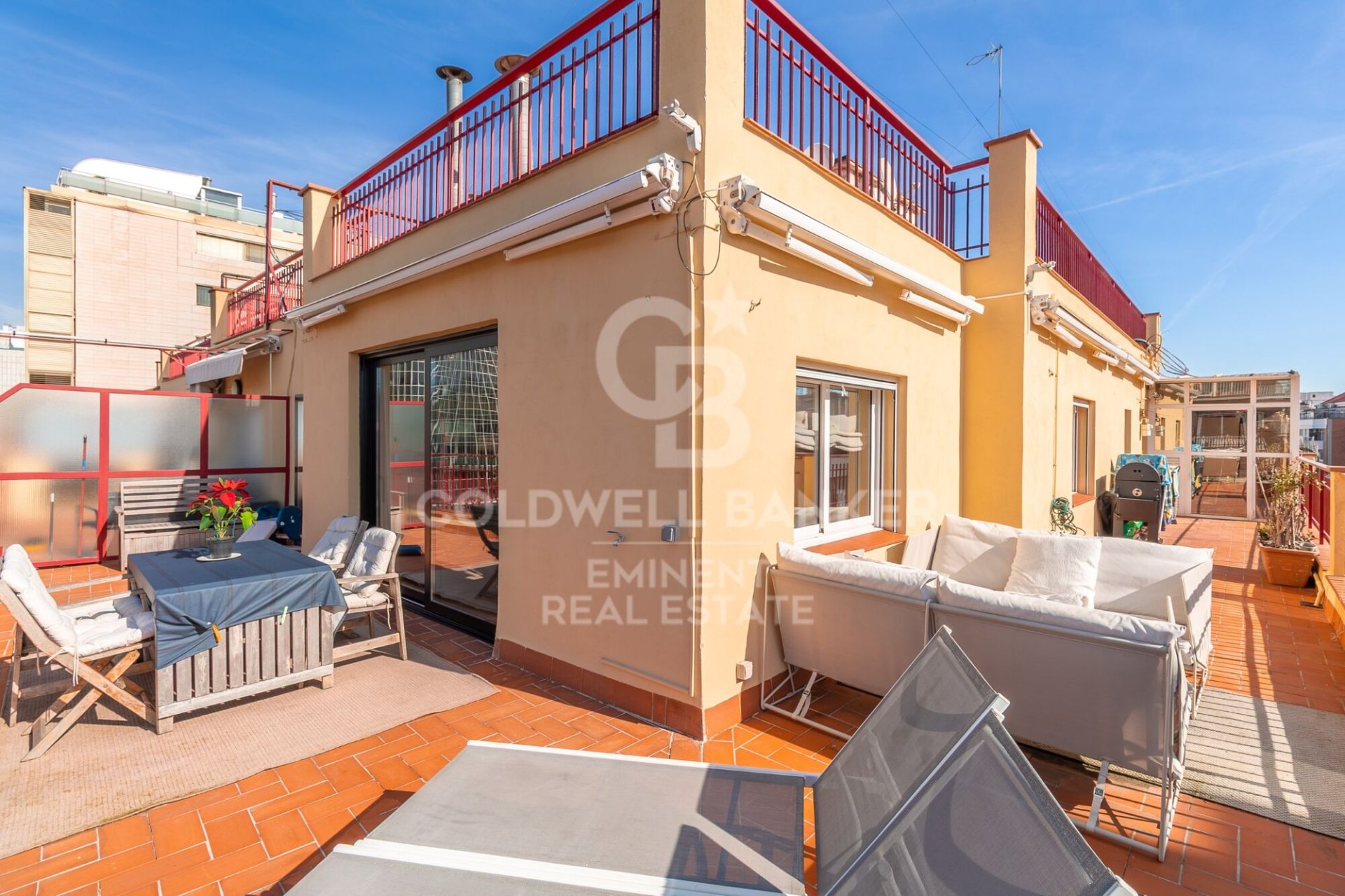 Penthouse w Barcelona, Hiszpania 3 sypialnie, 102 mkw. nr 156669