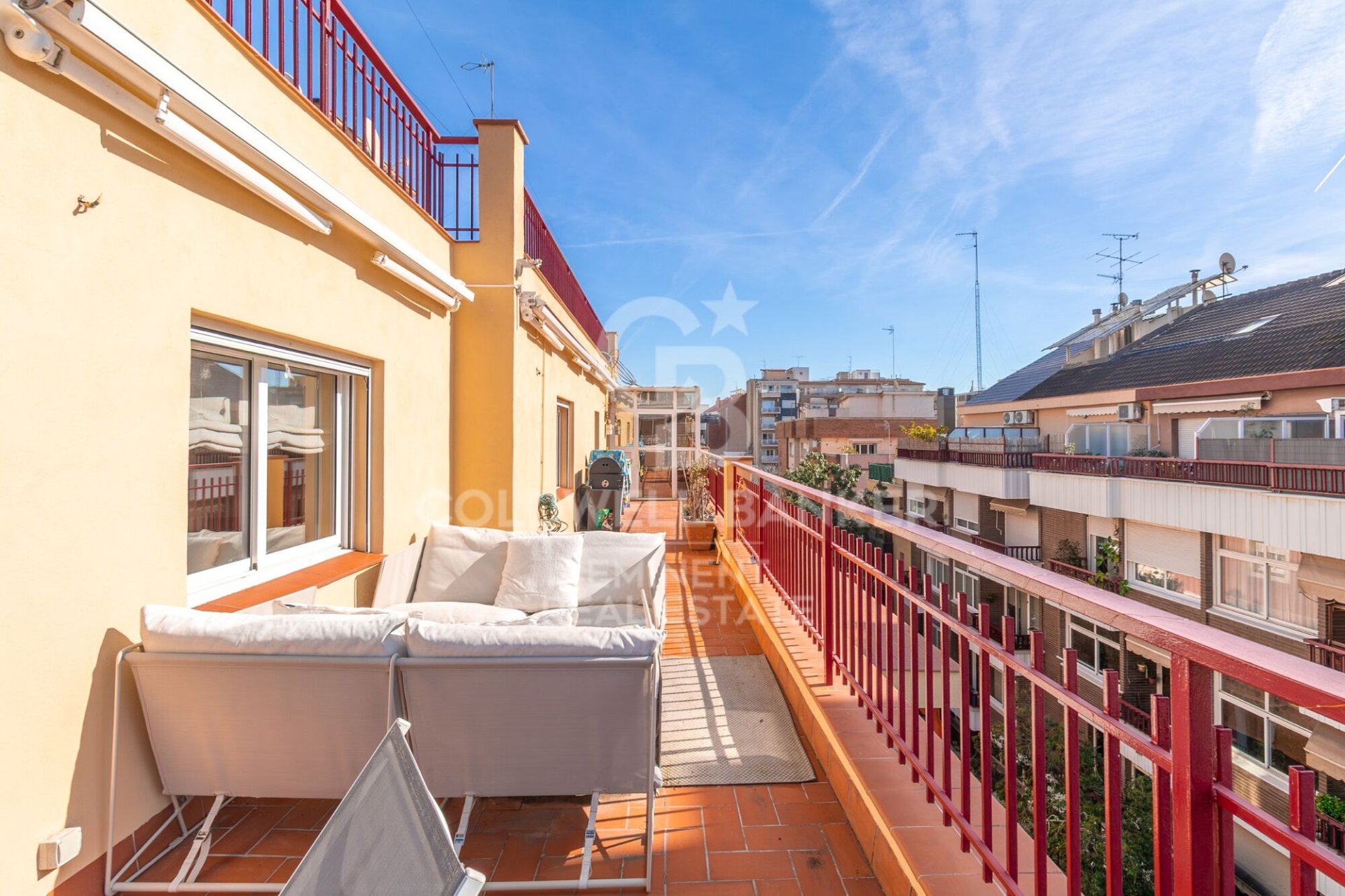 Penthouse w Barcelona, Hiszpania 3 sypialnie, 102 mkw. nr 156669