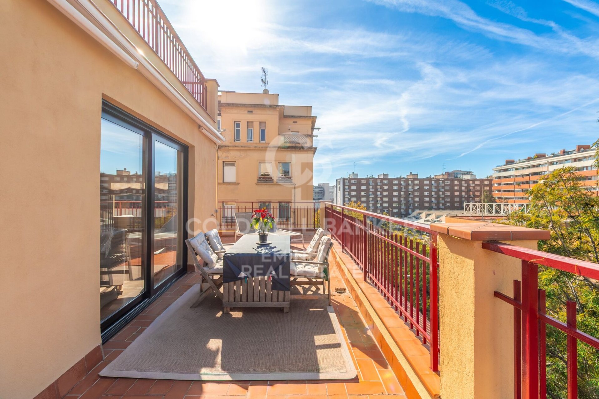 Penthouse w Barcelona, Hiszpania 3 sypialnie, 102 mkw. nr 156669