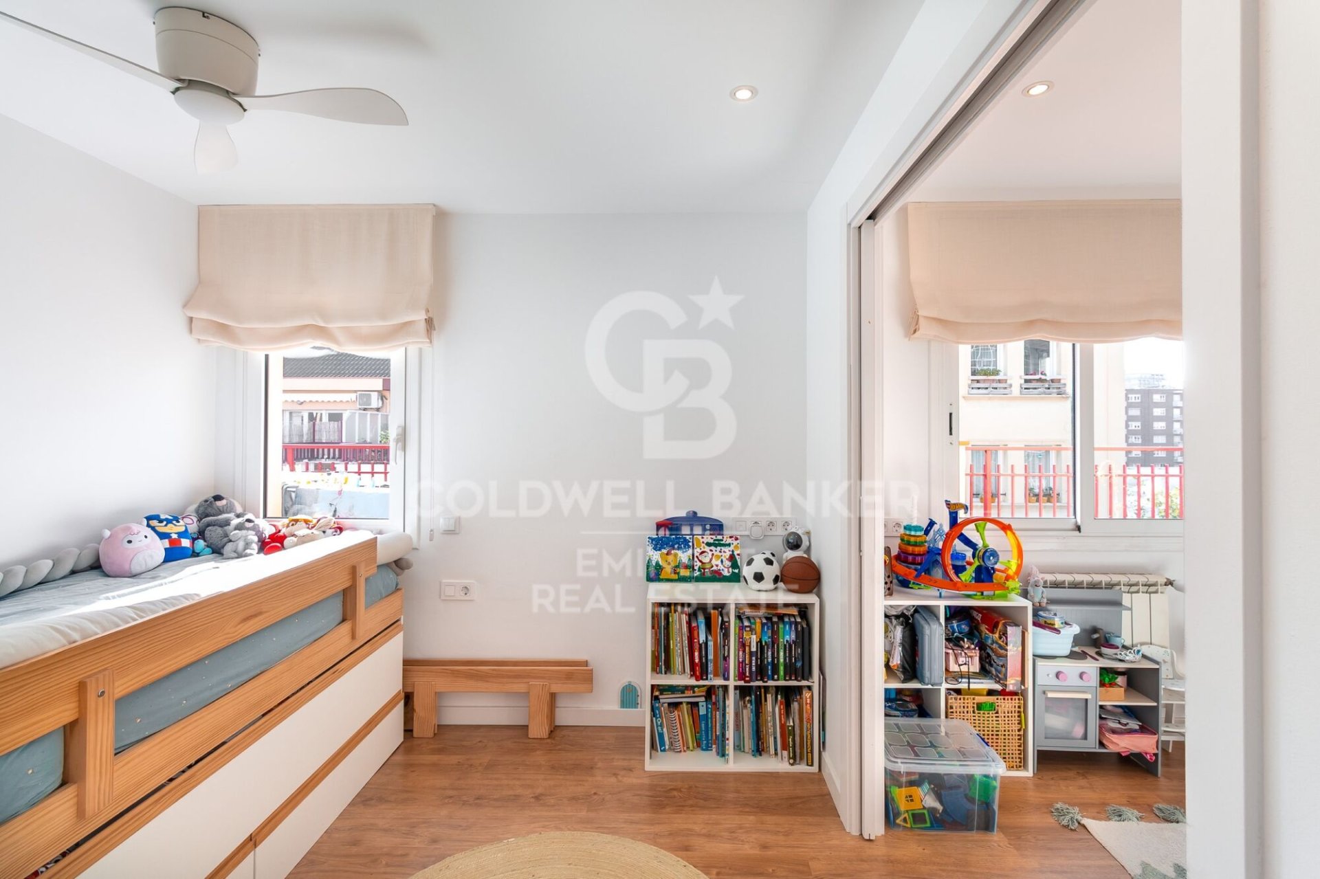 Penthouse w Barcelona, Hiszpania 3 sypialnie, 102 mkw. nr 156669