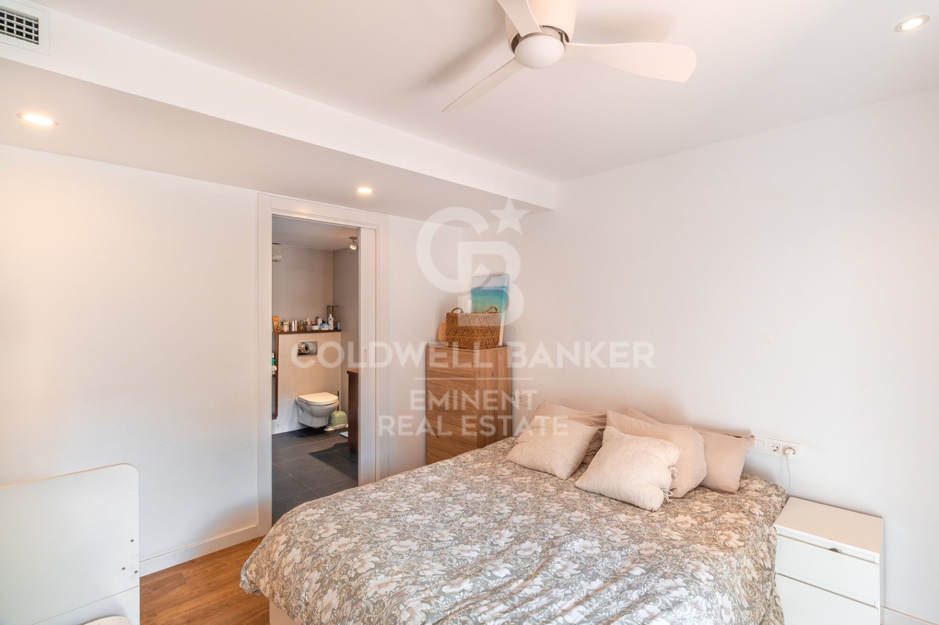 Penthouse w Barcelona, Hiszpania 3 sypialnie, 102 mkw. nr 156669