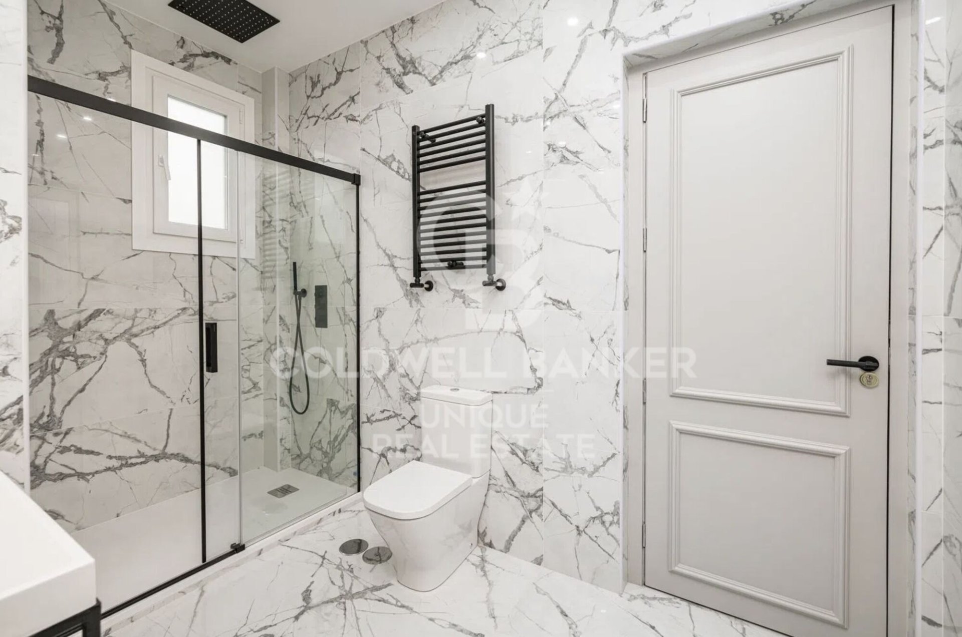 Apartamento en Madrid, España 3 dormitorios, 179 m2 No. 156673