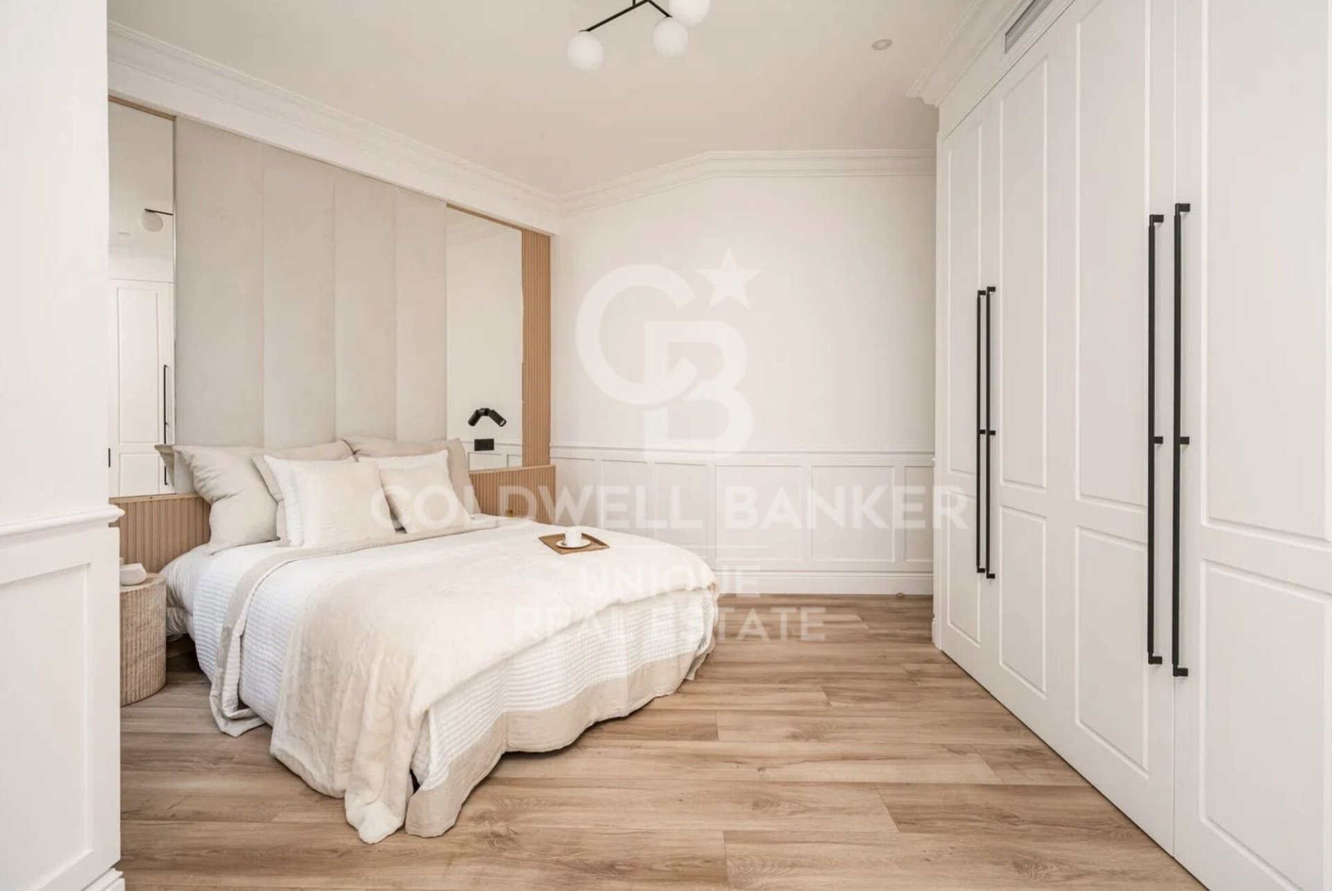 Apartamento en Madrid, España 3 dormitorios, 179 m2 No. 156673