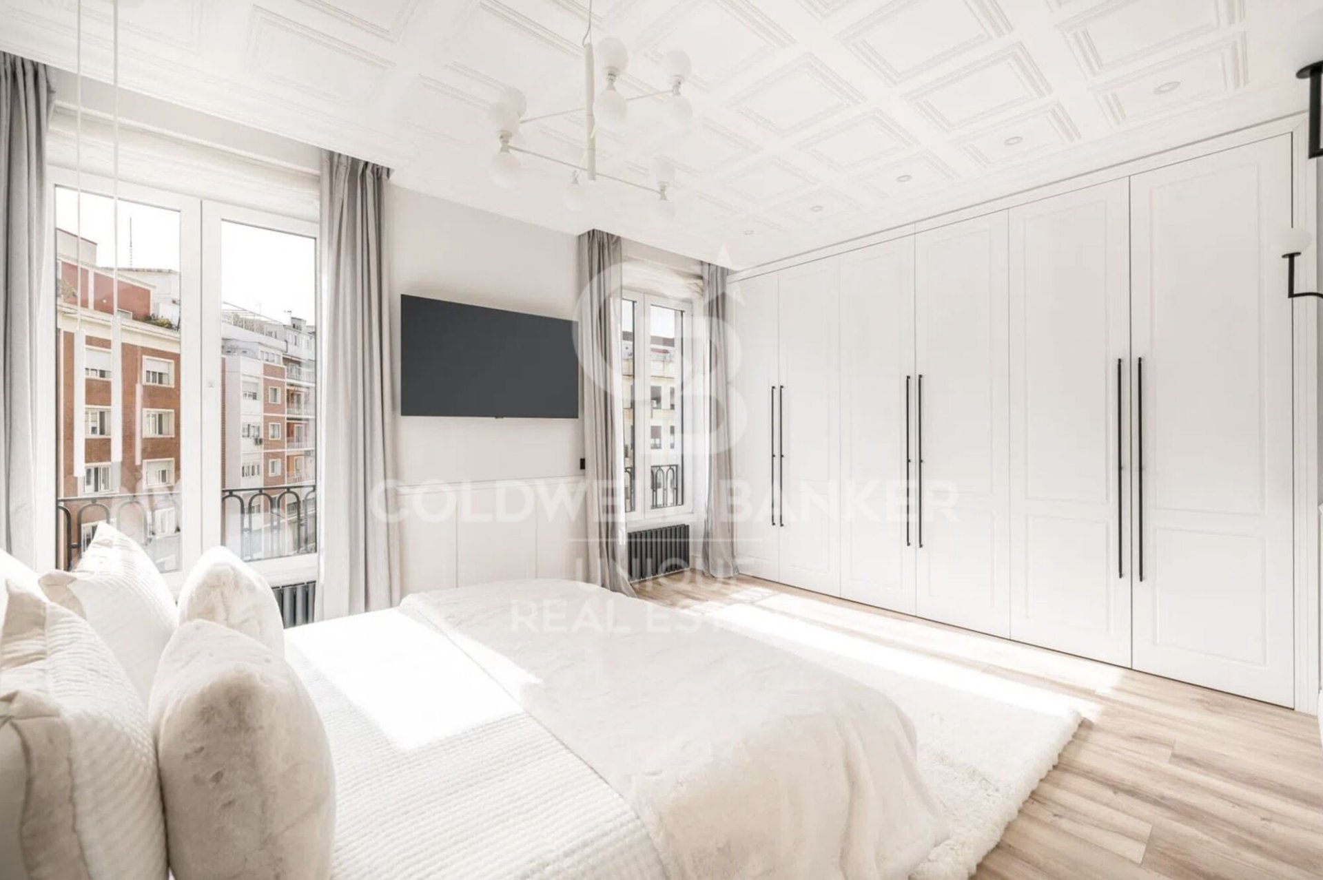 Apartamento en Madrid, España 3 dormitorios, 179 m2 No. 156673