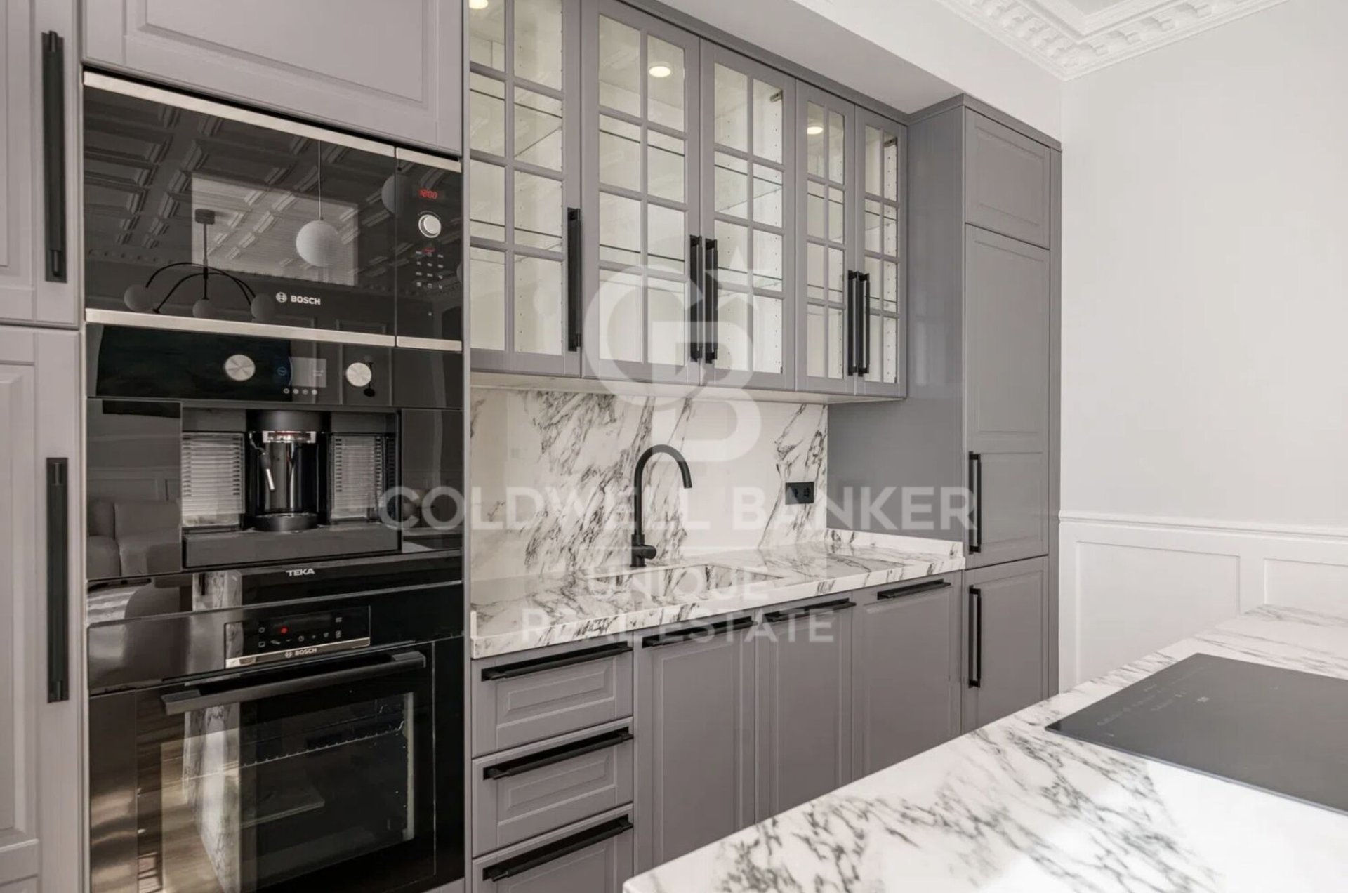 Apartamento en Madrid, España 3 dormitorios, 179 m2 No. 156673