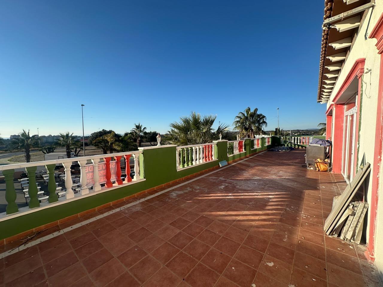 Liikekiinteistö La Zenia, Alicante, Espanja 400 m2 No. 151046