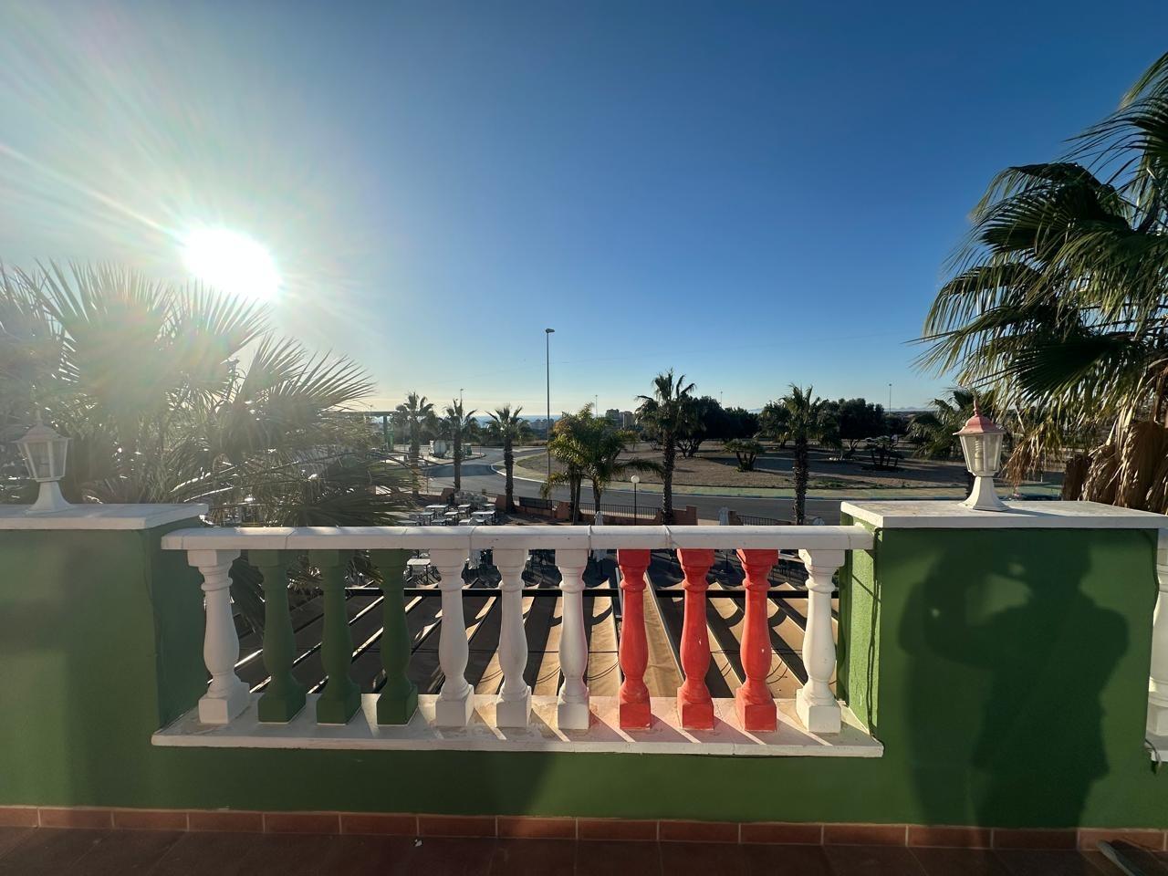 Liikekiinteistö La Zenia, Alicante, Espanja 400 m2 No. 151046
