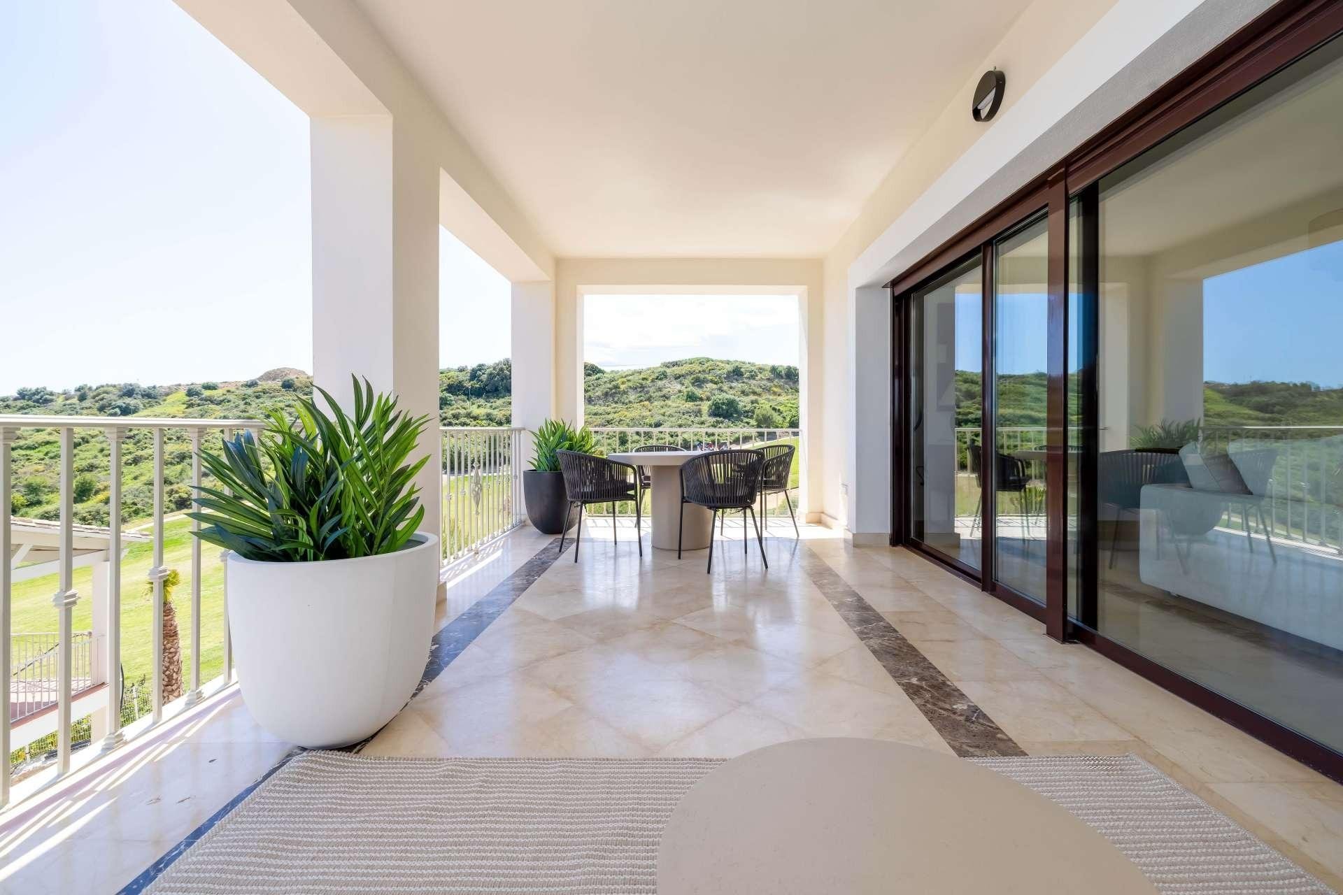 Villa in Estepona, Malaga, Spain 3 bedrooms, 262 sq.m. No. 169481