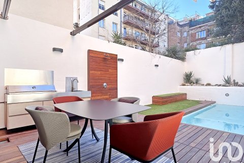 Māja Barcelona, Spānijā 3 istabas, 336 m2 Nr. 153749