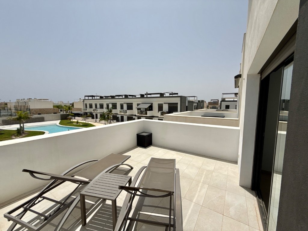 Apartment in Pilar de la Horadada, Alicante, Spain 3 bedrooms,  No. 145403