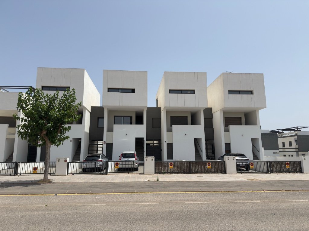 Apartment in Pilar de la Horadada, Alicante, Spain 3 bedrooms,  No. 145403