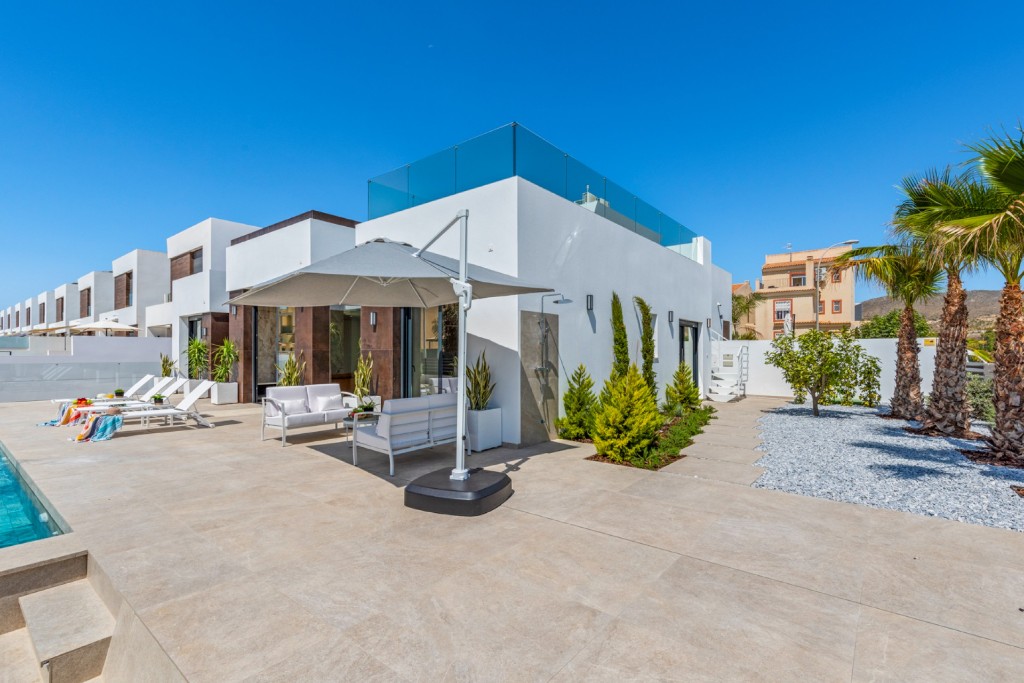 Villa in Alicante, Spanien 3 Schlafzimmer, 220 m2 Nr. 145400
