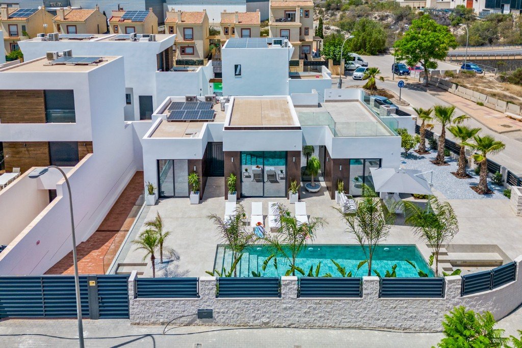 Villa in Alicante, Spanien 3 Schlafzimmer, 220 m2 Nr. 145400