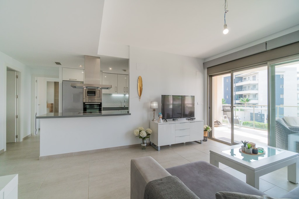 Apartamento en Villamartin, Alicante, España 2 dormitorios, 71 m2 No. 145405