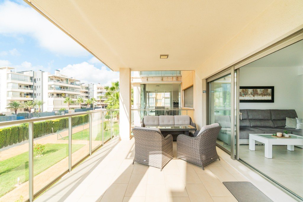 Apartamento en Villamartin, Alicante, España 2 dormitorios, 71 m2 No. 145405