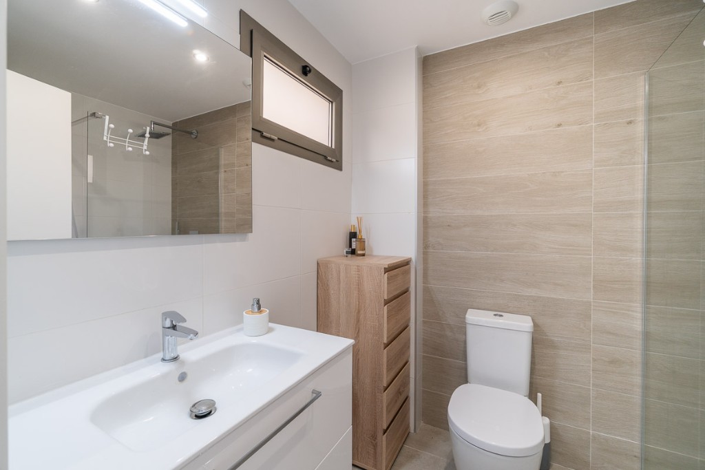 Apartamento en Villamartin, Alicante, España 2 dormitorios, 71 m2 No. 145405