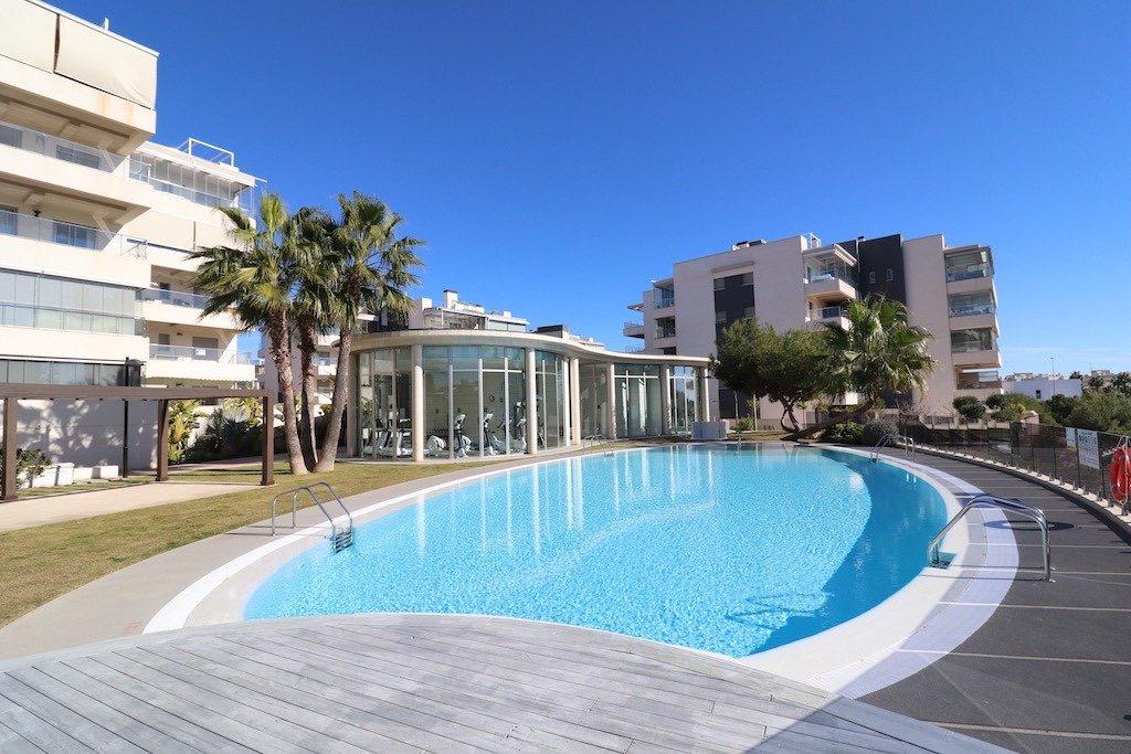 Apartment in Alicante, Spain 3 bedrooms, 105 sq.m. No. 190275