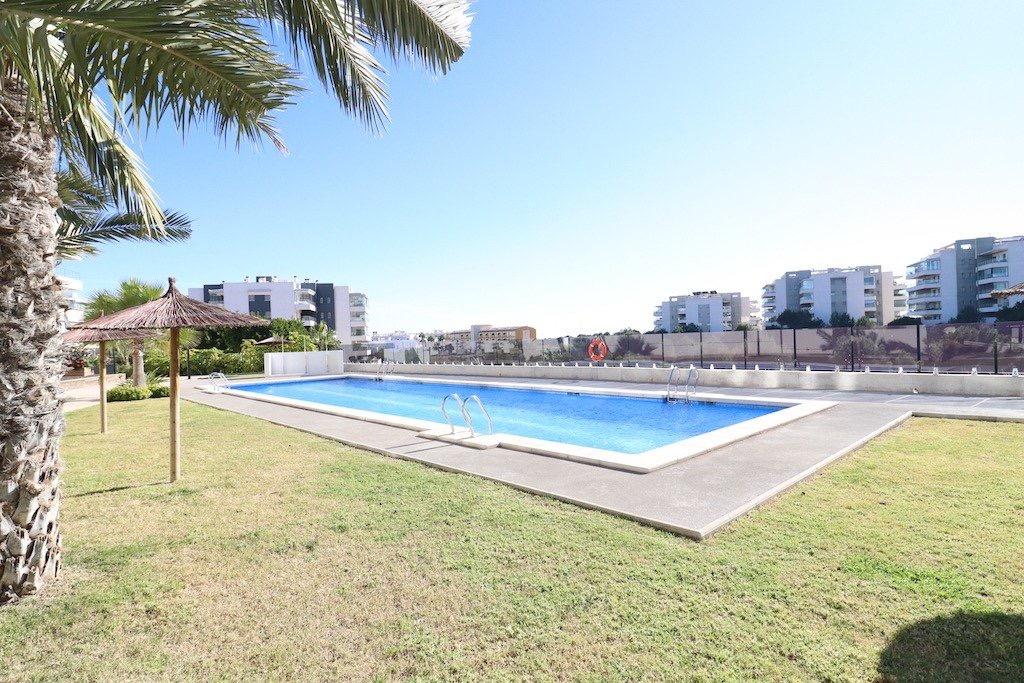 Apartment in Alicante, Spain 3 bedrooms, 105 sq.m. No. 190275