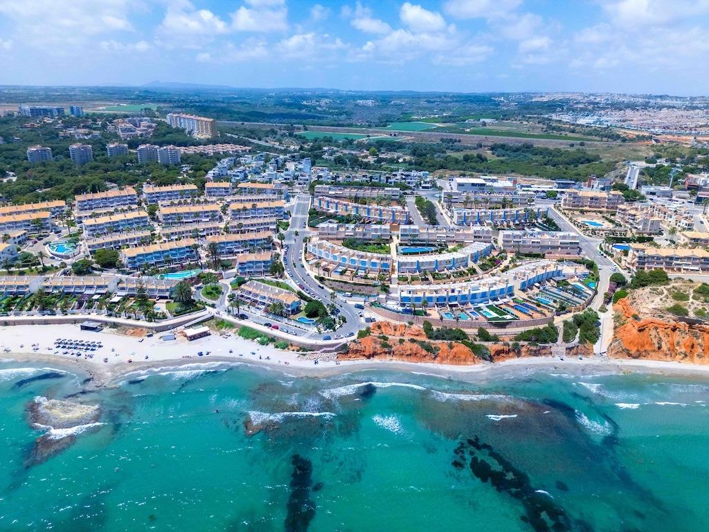 Сasa en Campoamor, Alicante, España 3 dormitorios, 177 m2 No. 177545