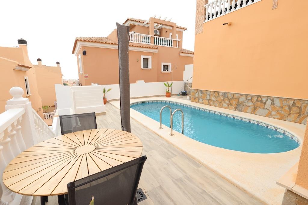 Huoneisto Campoamor, Alicante, Espanja 3 makuuhuonetta, 112 m2 No. 177543
